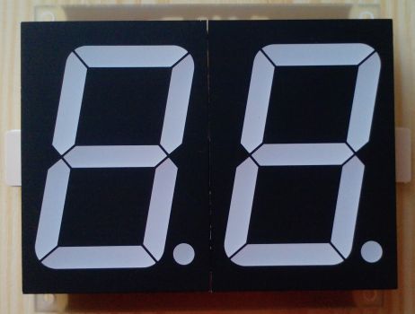 score_displej_2x57mm_foto_3.jpg, 18 kB